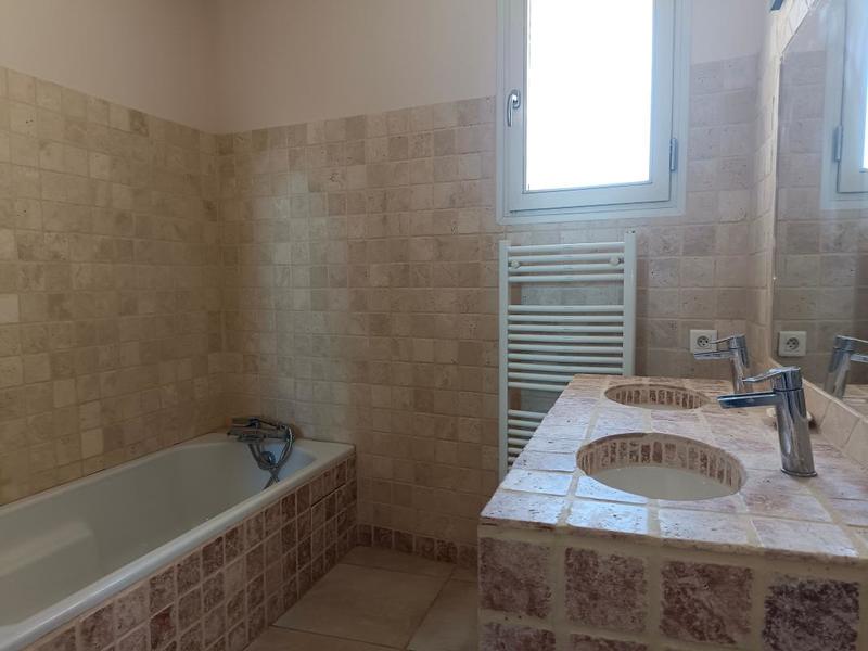 Maison - 287 m² - 8 pièces