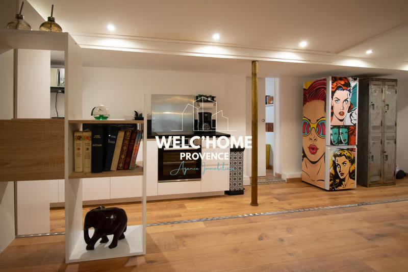 Loft - 360 m² - 11 pièces