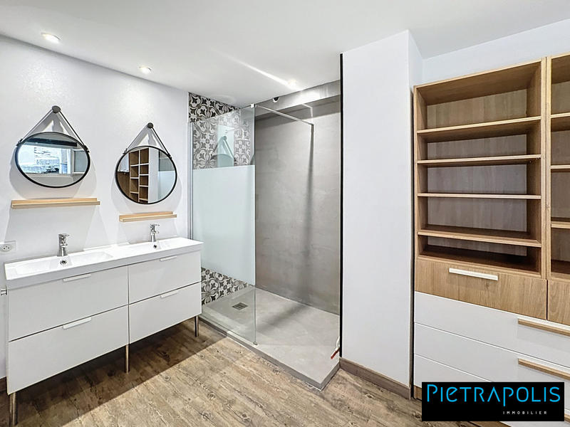 Maison - 136 m² - 5 pièces