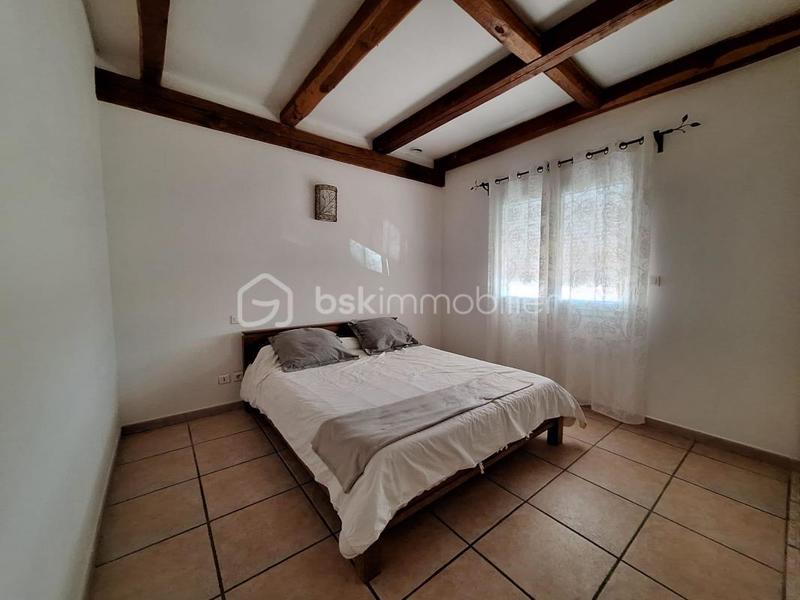 Villa - 180 m² - 6 pièces