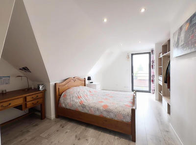 Maison - 183 m² - 7 pièces