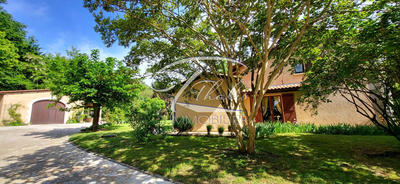 Maison ancienne - 290 m² - 8 pièces