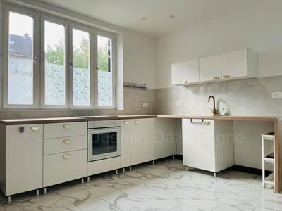 Appartement - 96 m² - 5 pièces