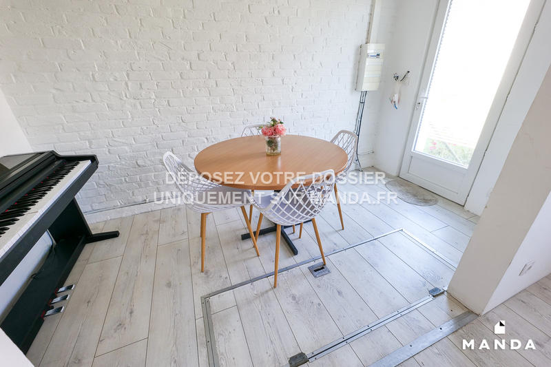 Chambre - 10 m² - 4 pièces