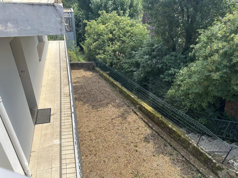 Maison - 181 m² - 9 pièces