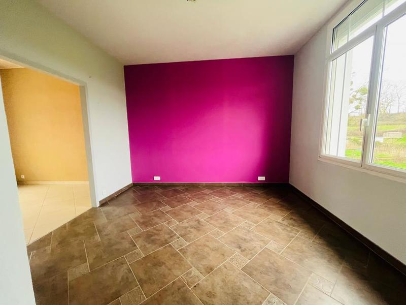 Maison - 220 m² - 5 pièces