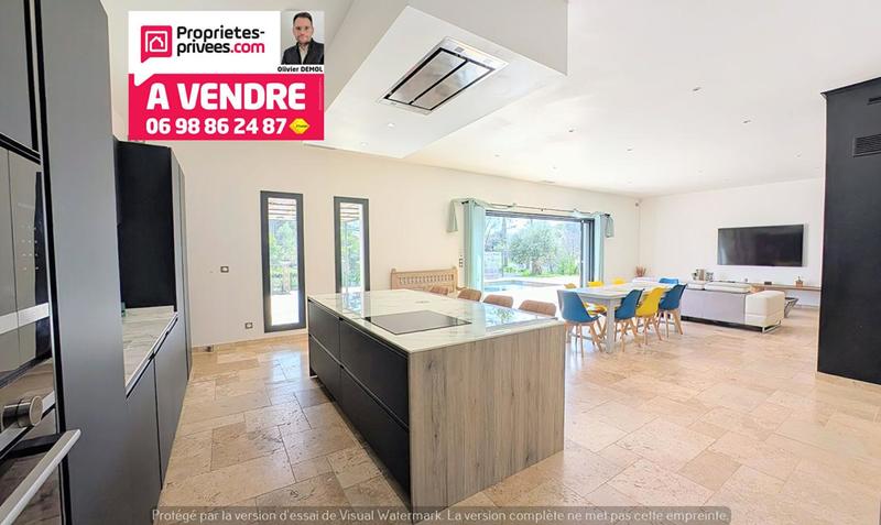 Maison - 180 m² - 6 pièces