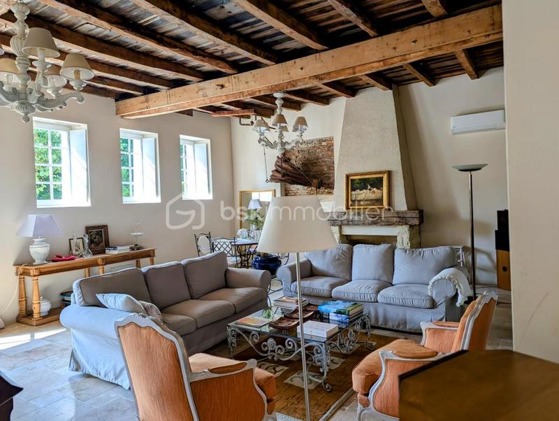 Maison de village - 296 m² - 7 pièces