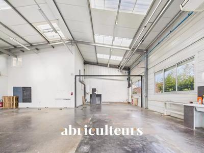 Local d'activités - 560 m²