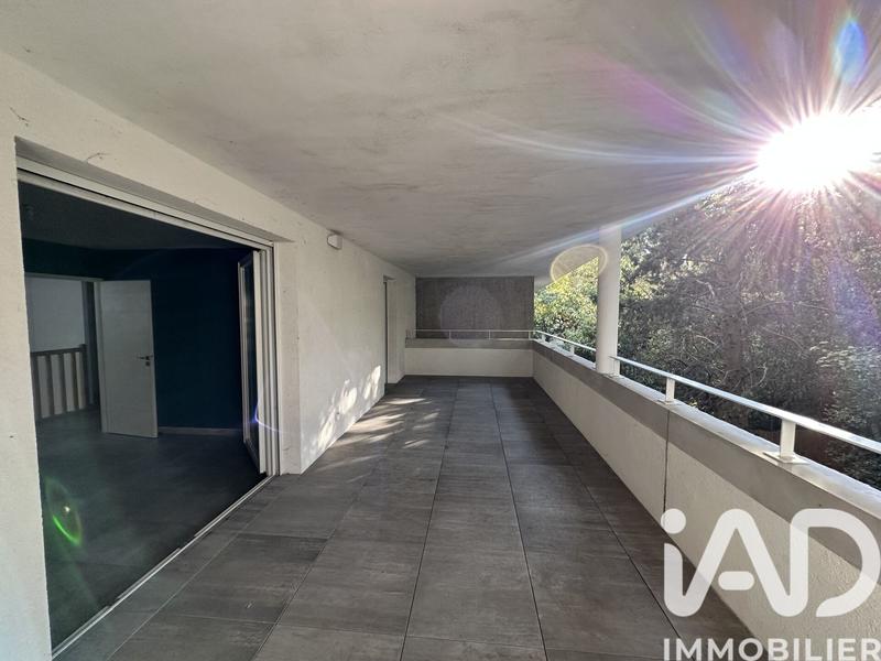 Appartement - 95 m² - 4 pièces