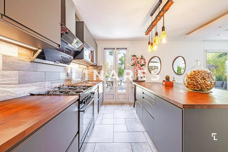 Villa - 176 m² - 5 pièces