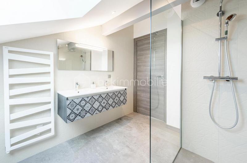 Maison d'architecte - 269 m² - 9 pièces