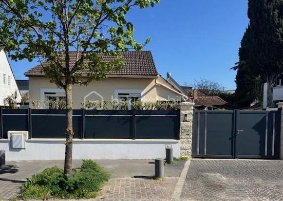 Maison - 88 m² - 5 pièces