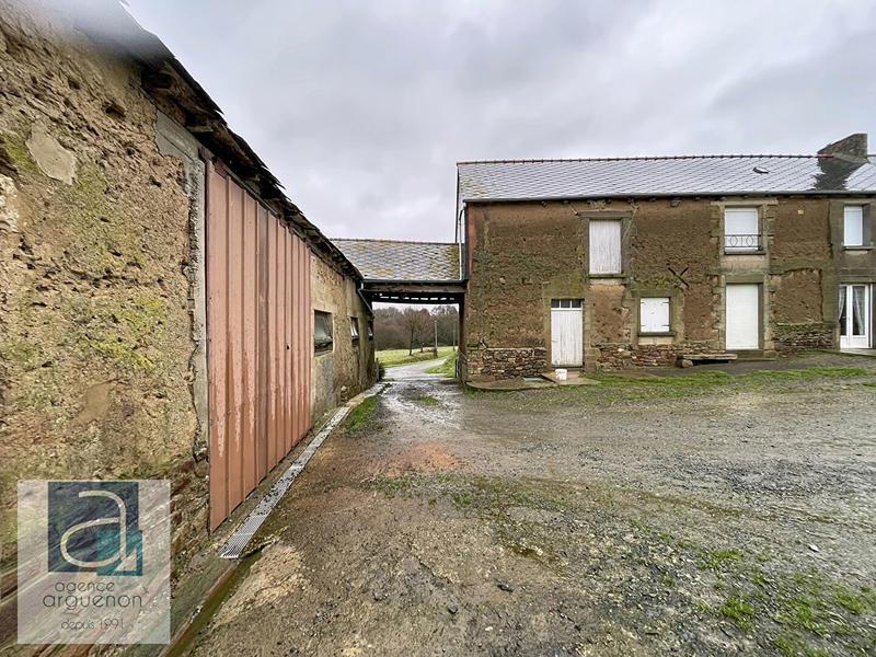 Maison - 98 m² - 4 pièces