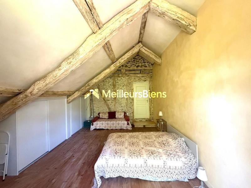 Maison - 180 m² - 8 pièces