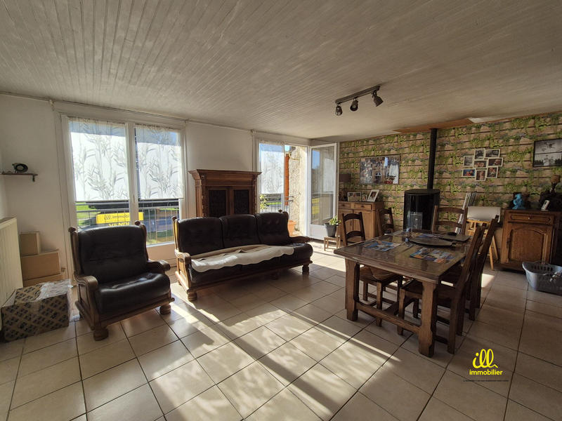 Maison - 96 m² - 5 pièces