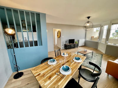 Chambre - 12 m² - 5 pièces