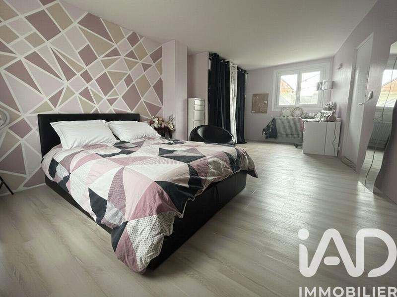 Maison - 105 m² - 5 pièces