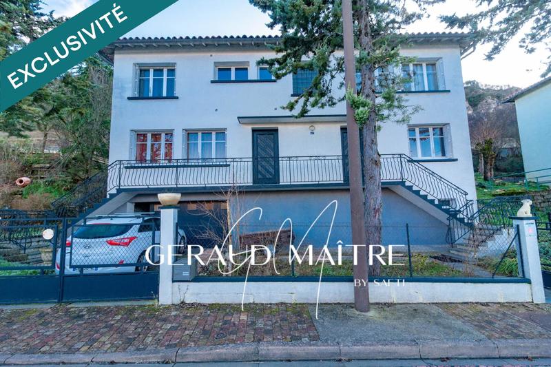 Maison - 196 m² - 10 pièces