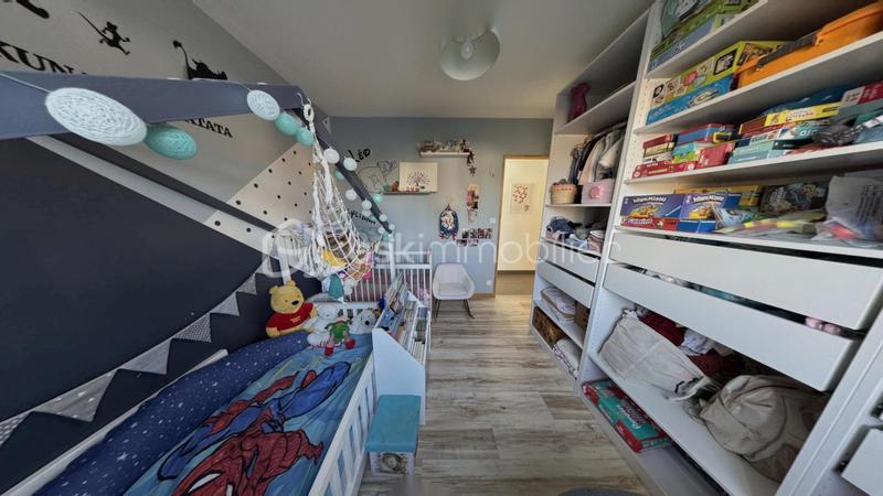 Maison traditionnelle - 157 m² - 5 pièces