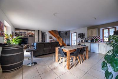 Maison en pierre - 130 m² - 4 pièces