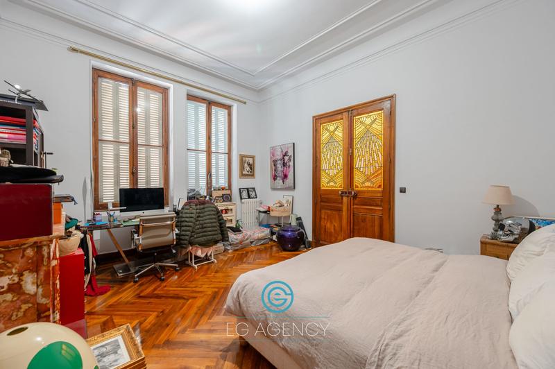 Bureau - 212 m² - 5 pièces