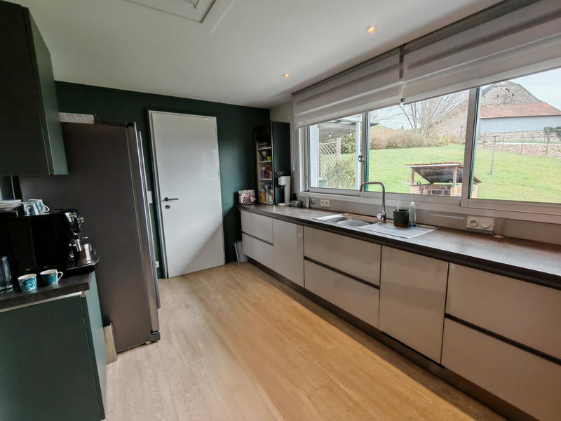 Maison - 161 m² - 8 pièces