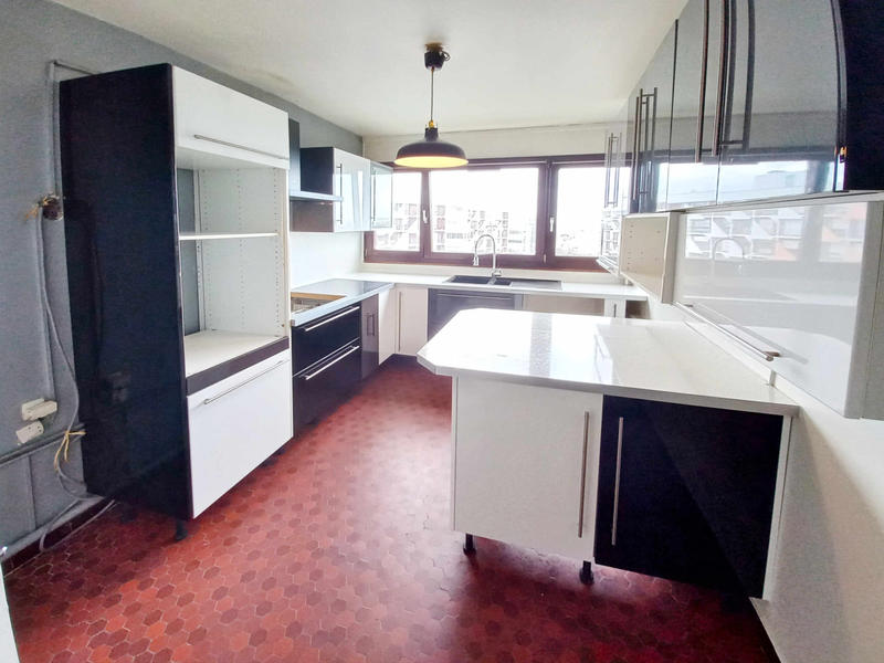 Appartement - 80 m² - 4 pièces