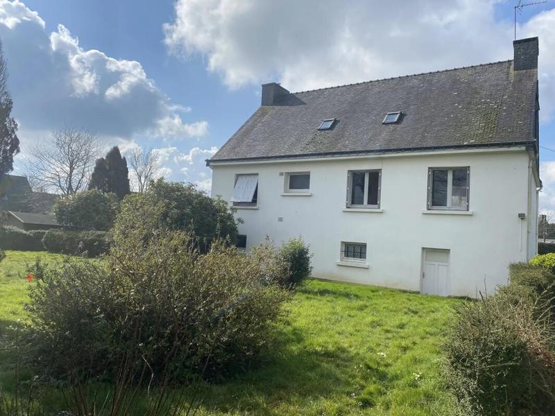 Maison - 88 m² - 6 pièces