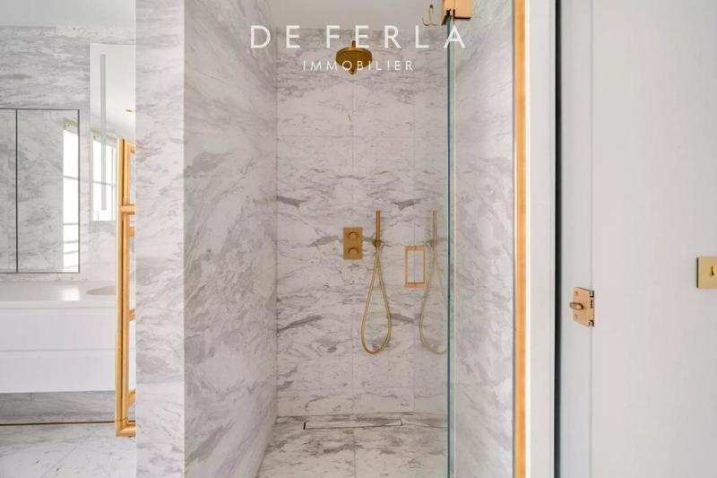 Duplex - 206 m² - 5 pièces