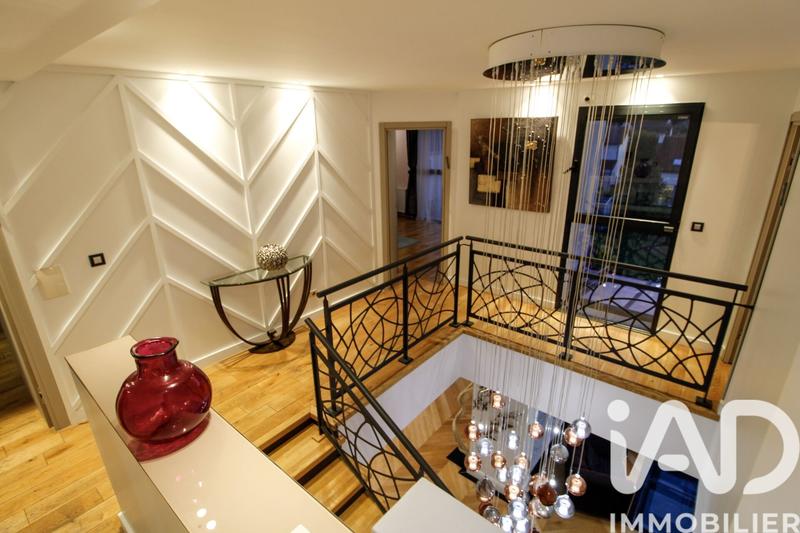 Maison de maîtres - 403 m² - 9 pièces