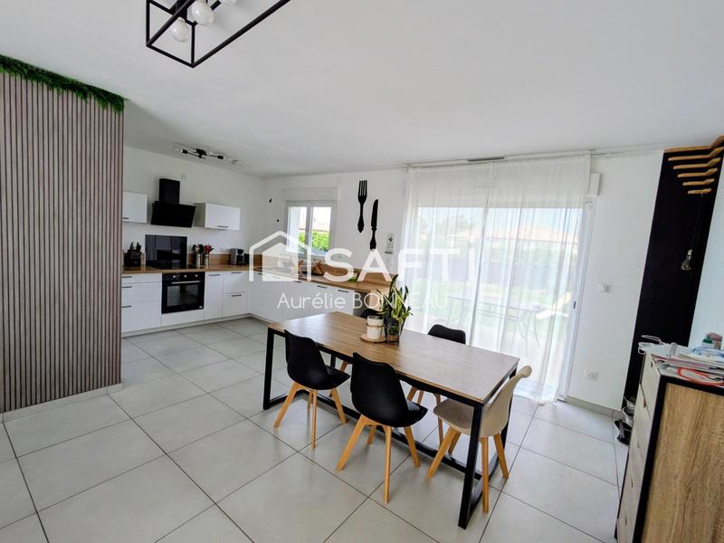 Maison - 93 m² - 4 pièces