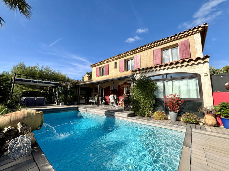 Maison - 160 m² - 6 pièces