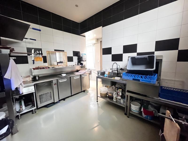 Fonds de commerce - Hôtellerie / Restauration - 158 m²