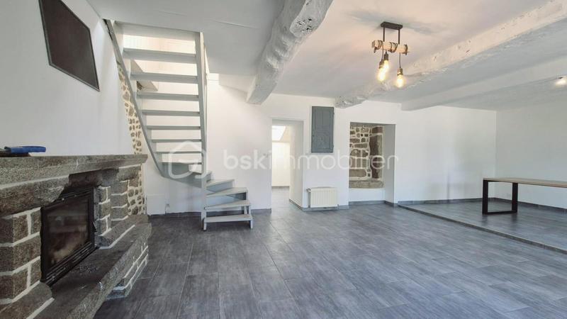 Maison en pierre - 127 m² - 5 pièces