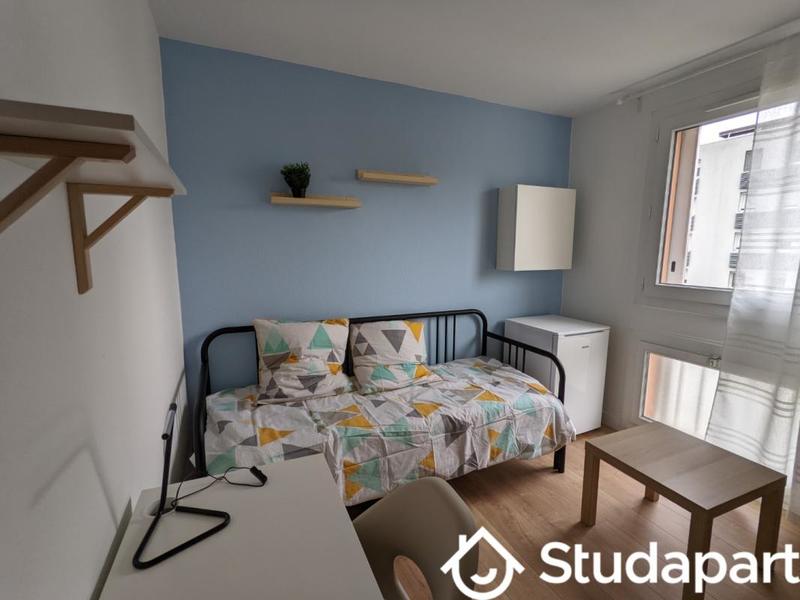 Chambre - 10 m² - 1 pièce