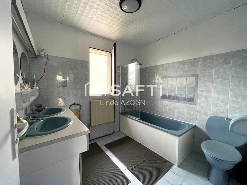 Maison - 135 m² - 6 pièces