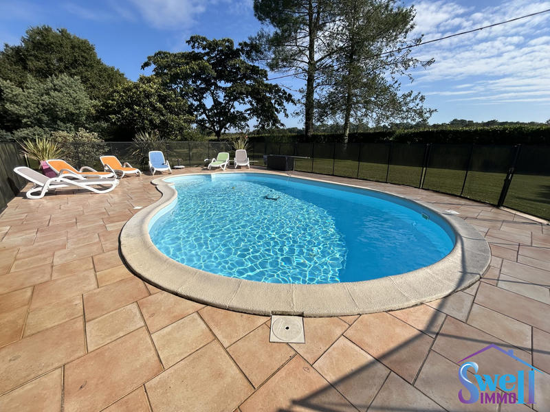 Maison ancienne - 205 m² - 11 pièces