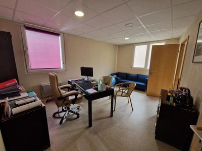 Bureau - 67 m² - 3 pièces