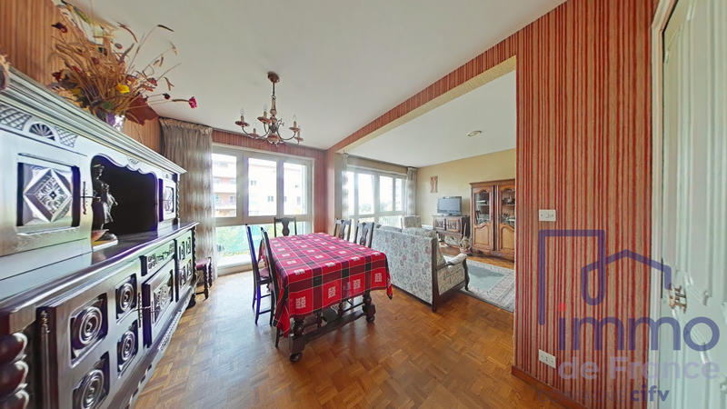 Appartement - 79 m² - 4 pièces