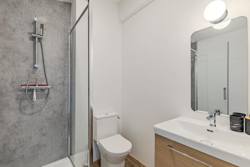 Chambre - 14 m² - 1 pièce