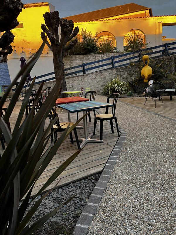 Local commercial - 408 m²