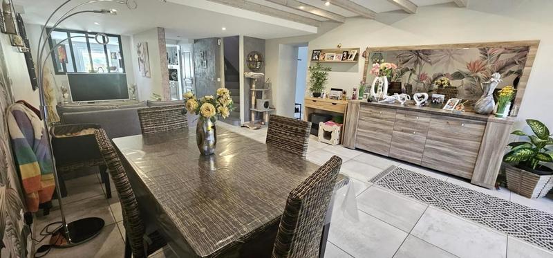 Maison en pierre - 220 m² - 5 pièces