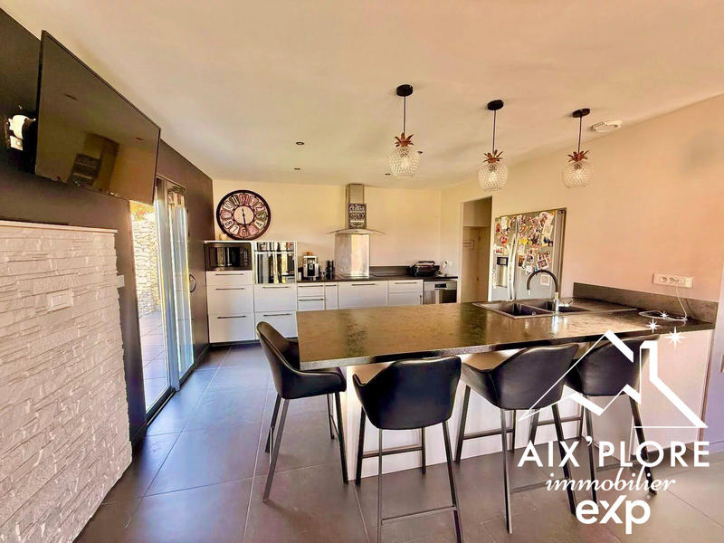 Maison - 120 m² - 5 pièces