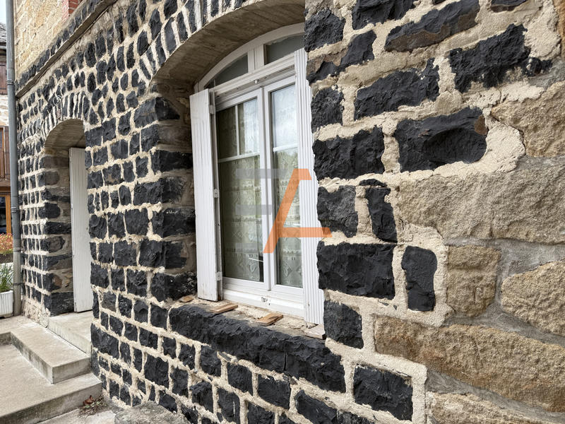 Maison de village - 110 m² - 5 pièces