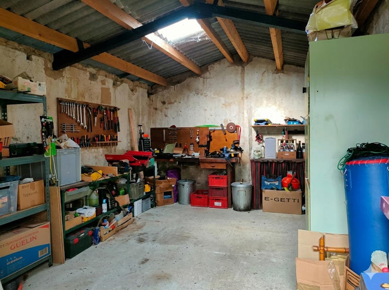 Maison - 250 m² - 12 pièces