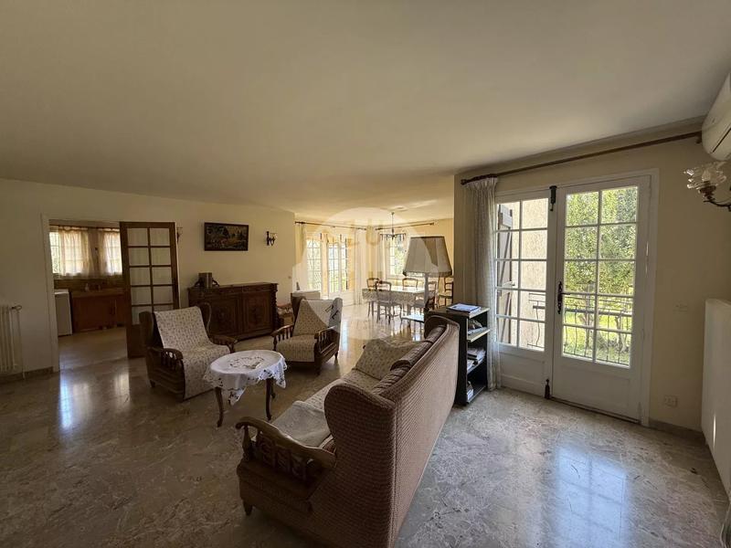 Maison - 143 m² - 5 pièces