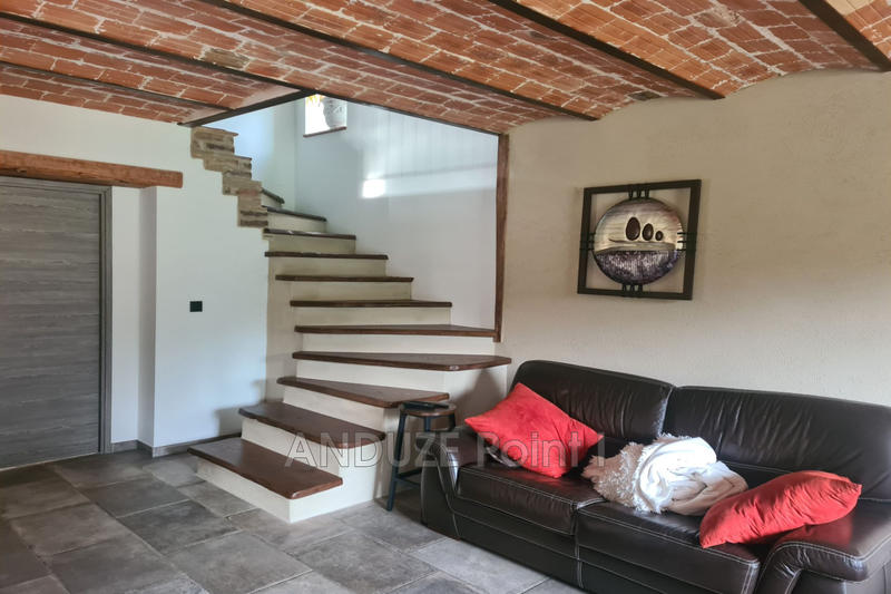 Maison - 225 m² - 6 pièces