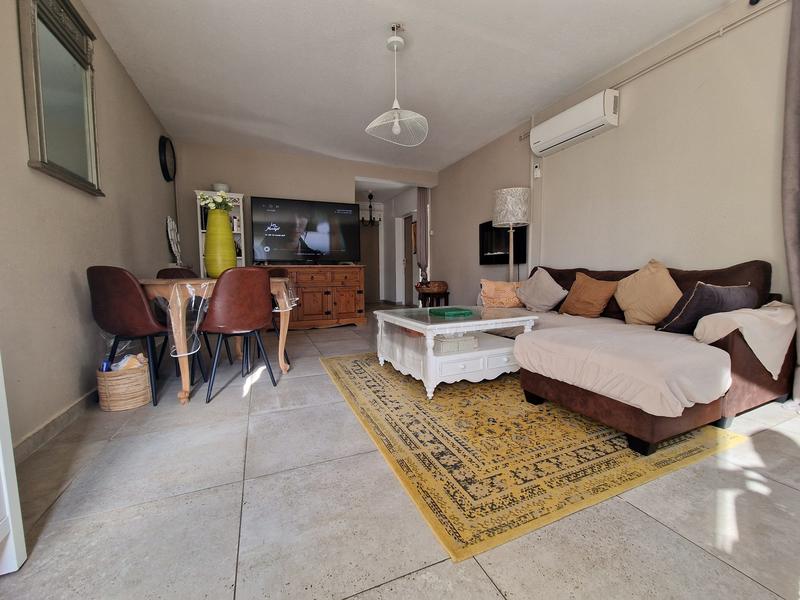 Appartement - 102 m² - 5 pièces