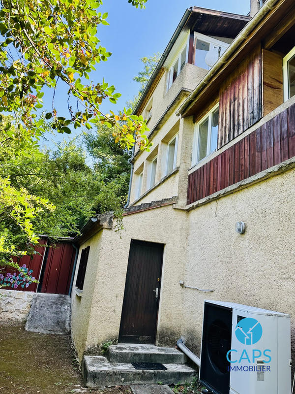 Maison - 96 m² - 4 pièces